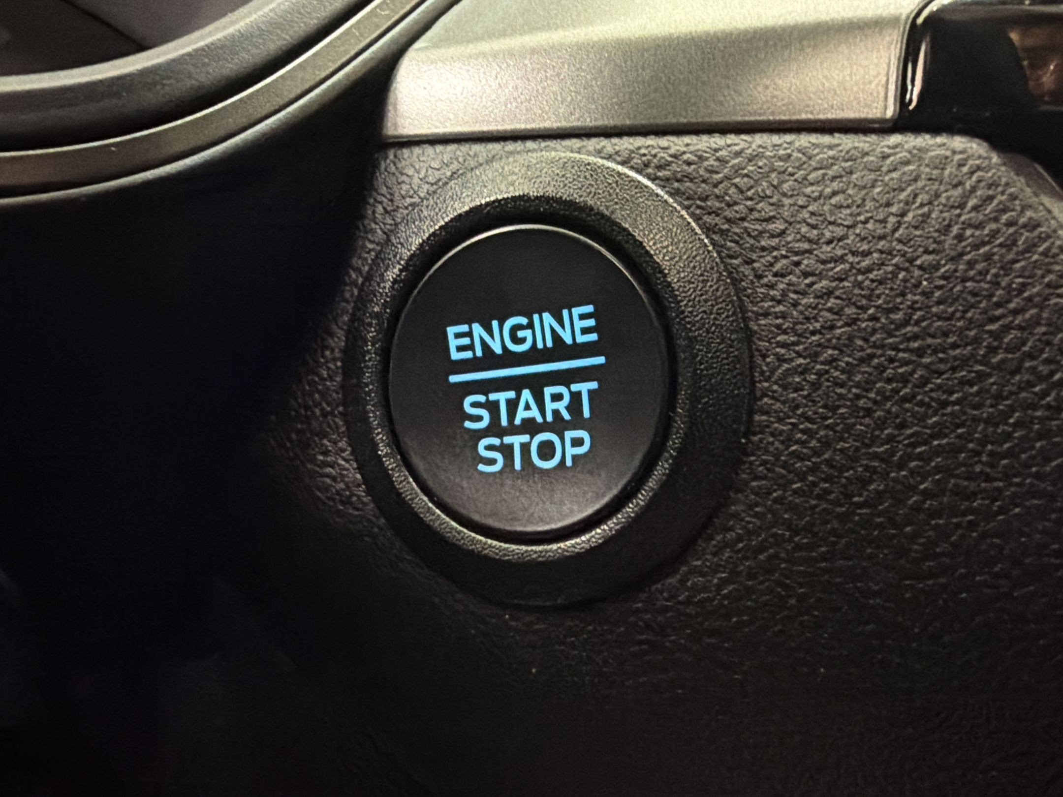 Certified 2023 Ford Escape Active AWD/4WD image 25