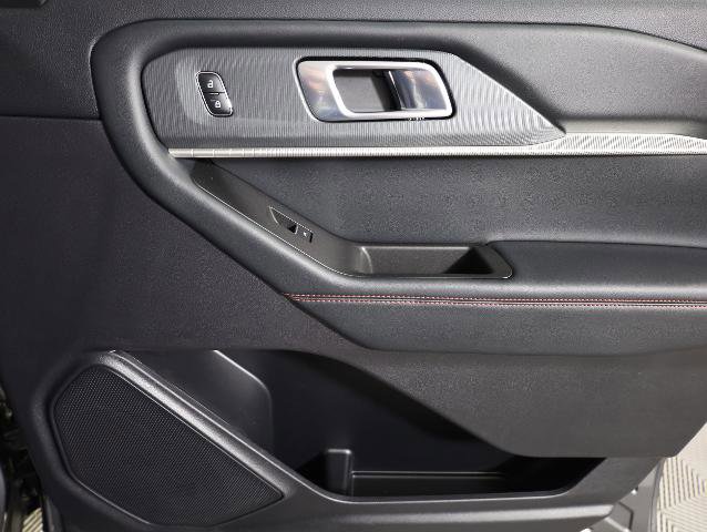 Certified 2025 Ford Explorer ST-Line AWD/4WD image 29