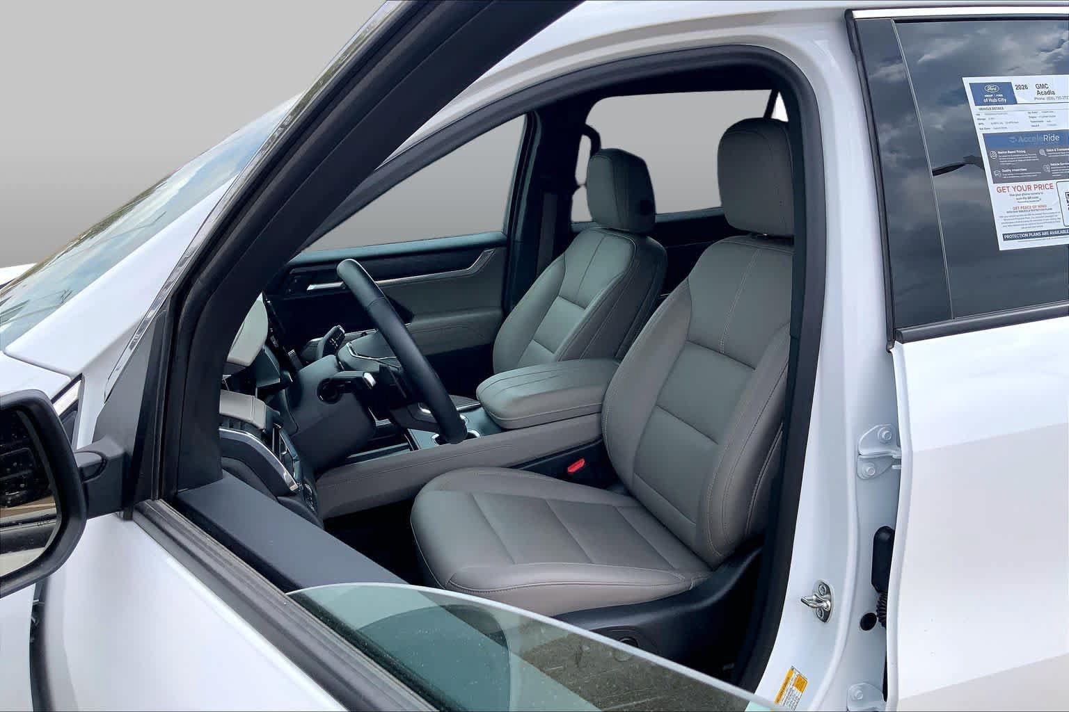 Used 2026 GMC Acadia Elevation w/ Elevation Premium Package AWD/4WD image 8