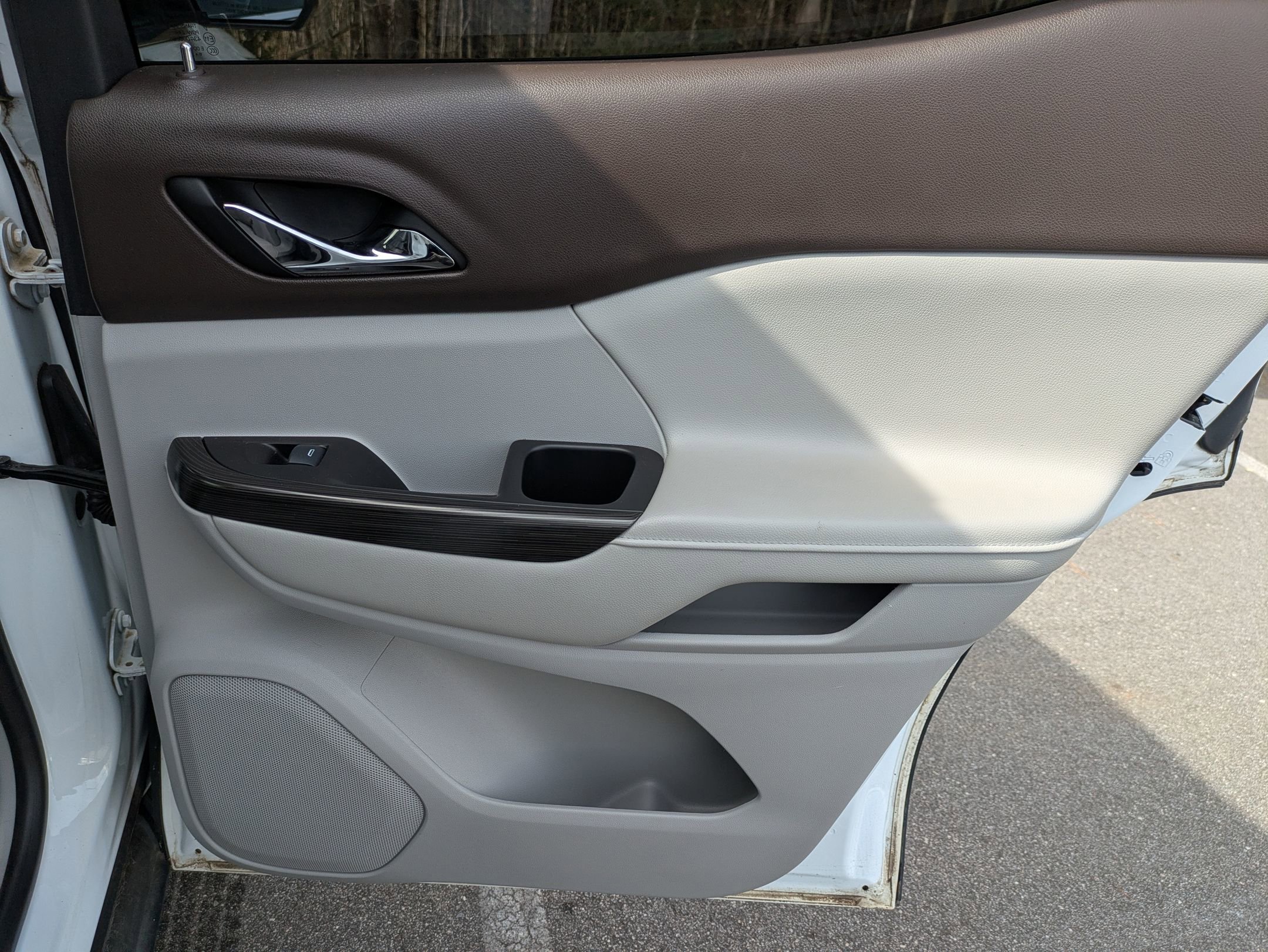 Used 2017 GMC Acadia SLT image 37