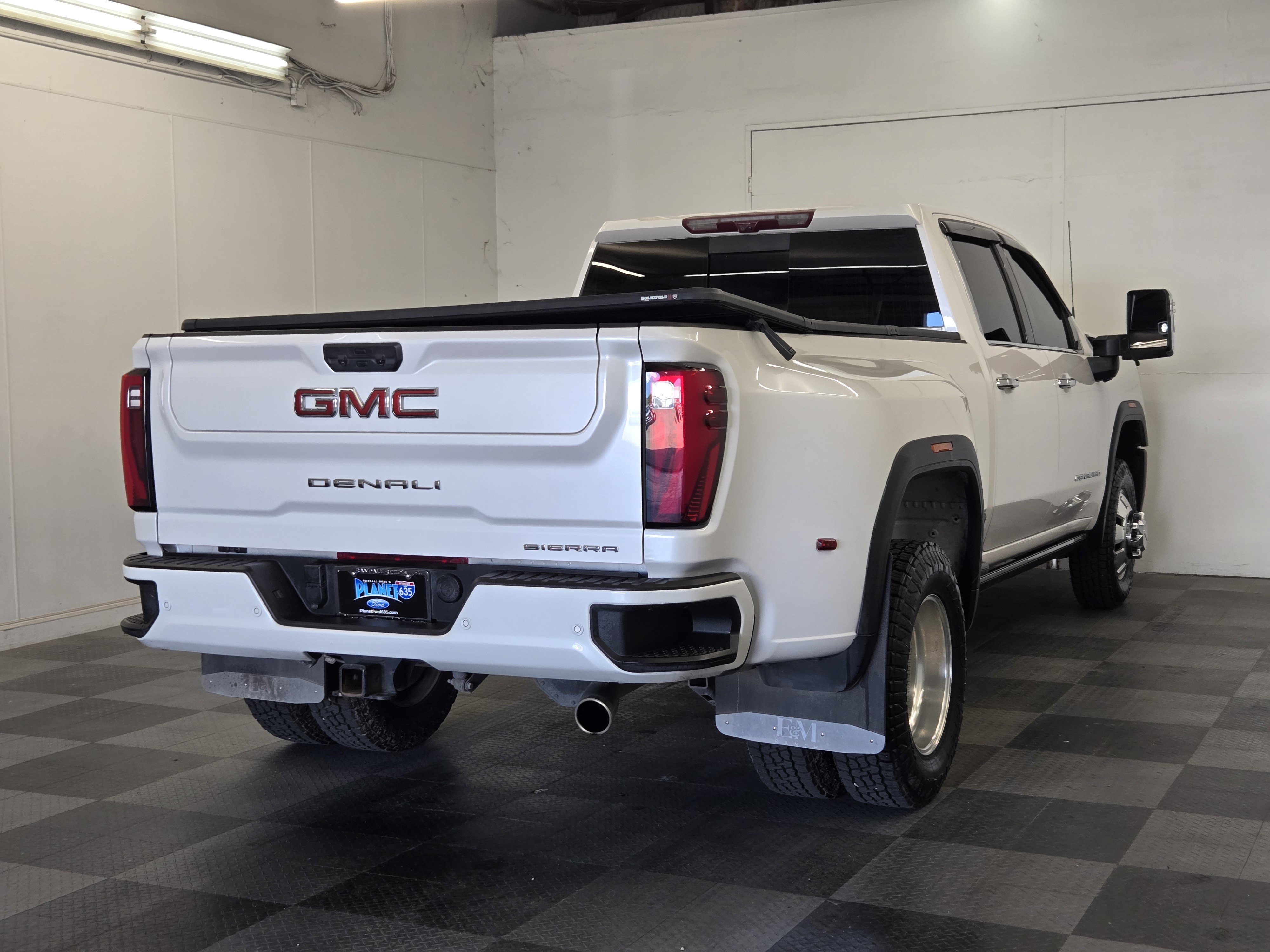 Used 2024 GMC Sierra 3500 Denali w/ Denali Reserve Package AWD/4WD image 7