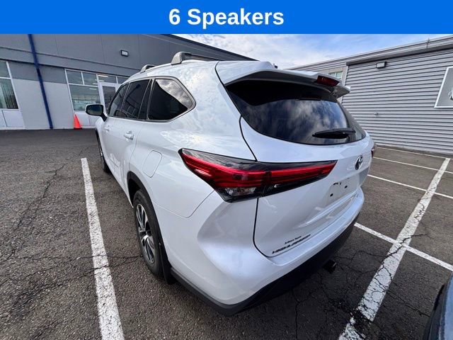 Used 2022 Toyota Highlander XLE image 4