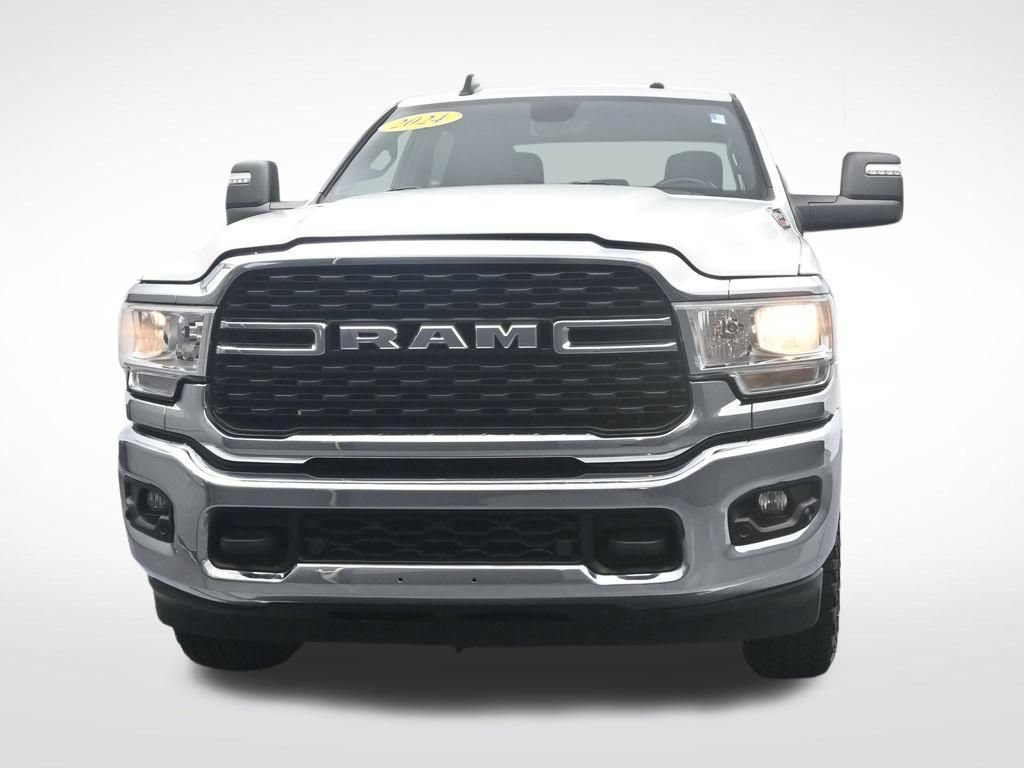 Used 2024 RAM 2500 Big Horn w/ Off Road Package AWD/4WD image 2