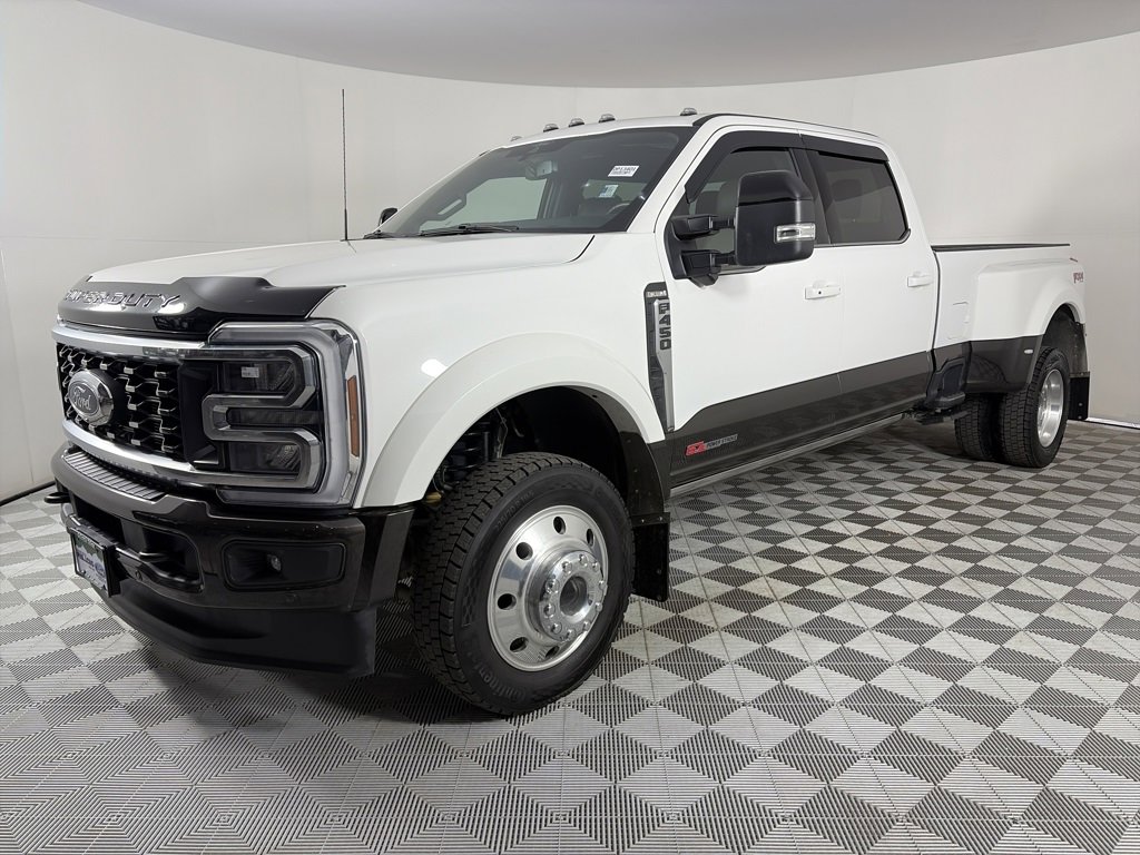 Certified 2025 Ford F450 King Ranch w/ FX4 Off-Road Package image 3