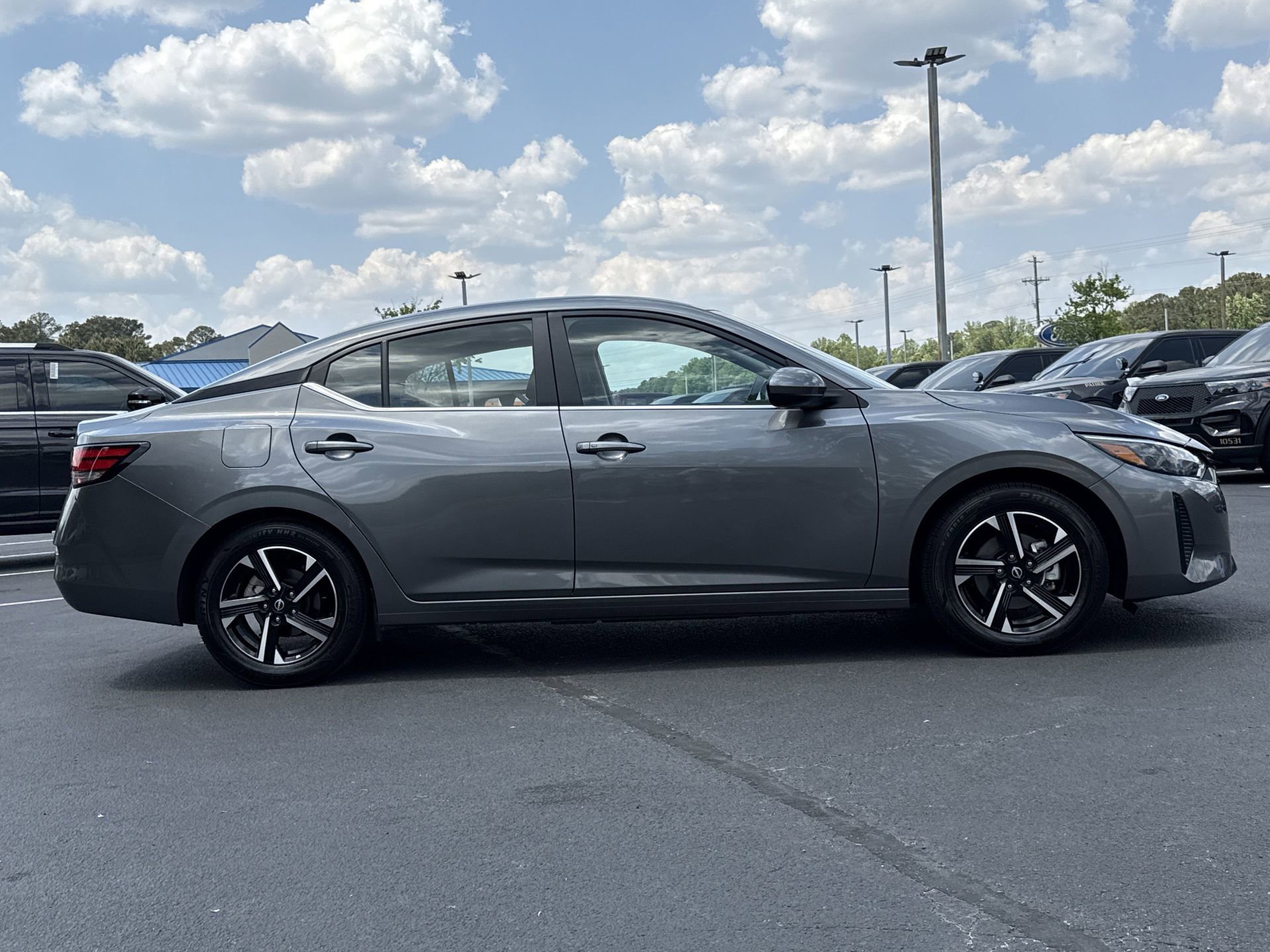 Used 2025 Nissan Sentra SV FWD image 26
