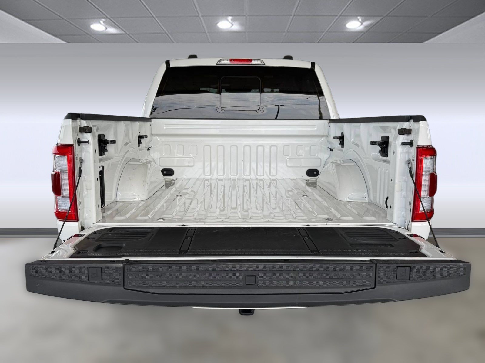 Certified 2023 Ford F150 Lariat w/ Equipment Group 502A High AWD/4WD image 29