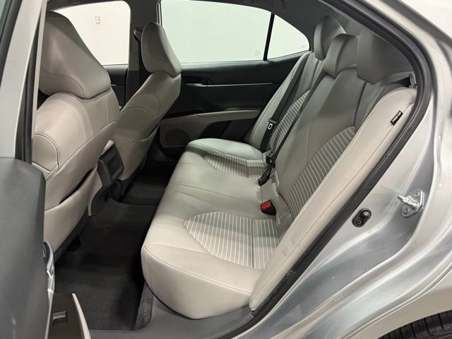 Used 2021 Toyota Camry SE image 30