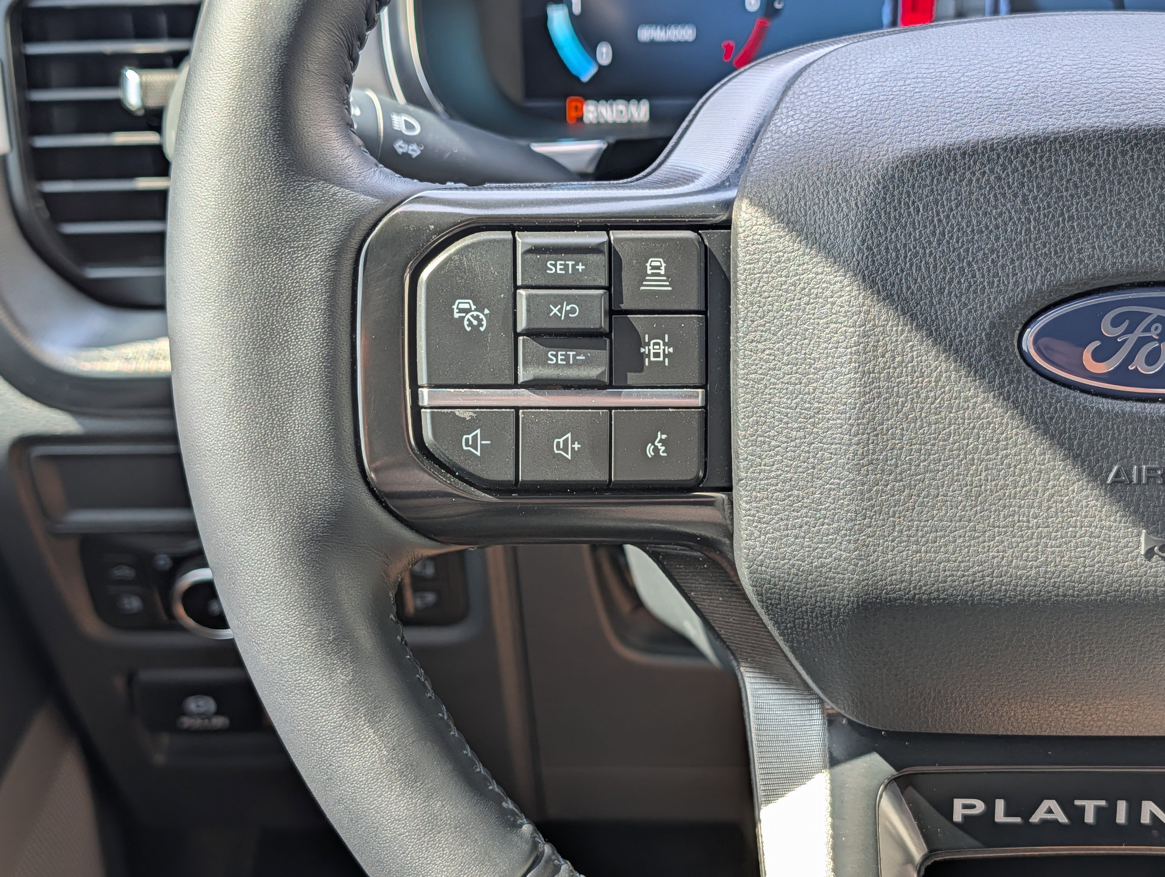 Certified 2025 Ford F150 Platinum AWD/4WD image 27