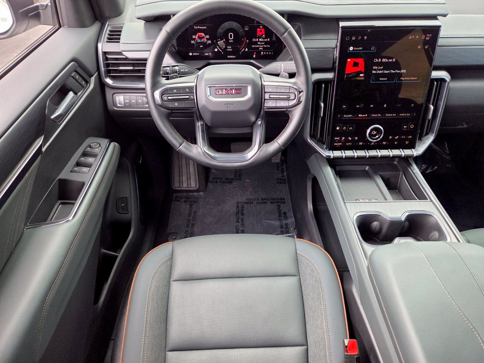 Used 2025 GMC Acadia AT4 w/ Luxury Package AWD/4WD image 13