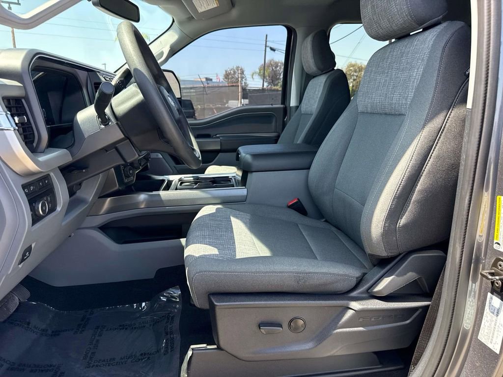 Certified 2023 Ford F250 XLT w/ Black Appearance Package AWD/4WD image 26