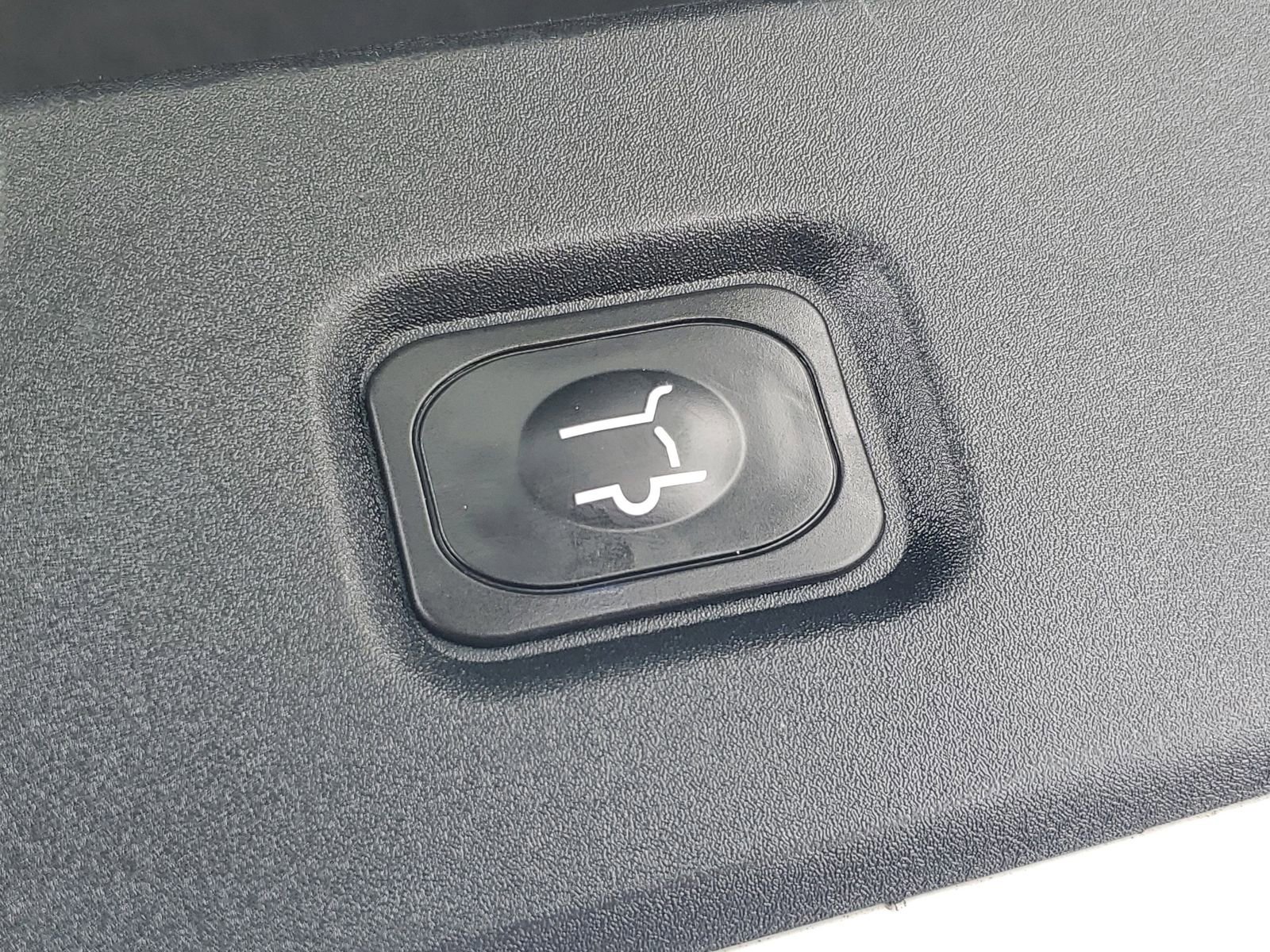 Certified 2025 Ford Expedition Platinum image 8