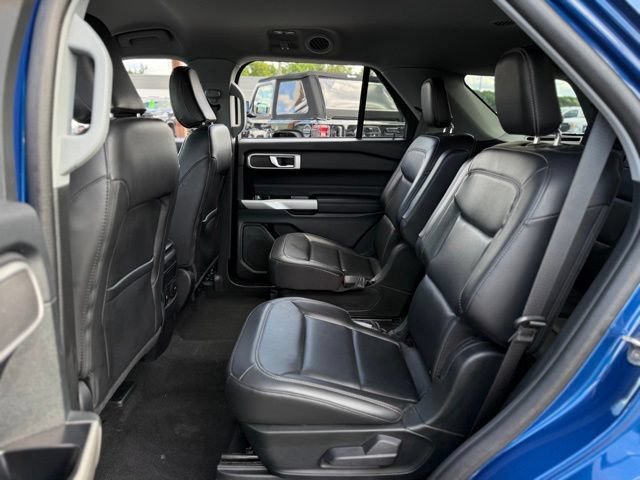 Certified 2023 Ford Explorer XLT w/ Equipment Group 202A AWD/4WD image 13
