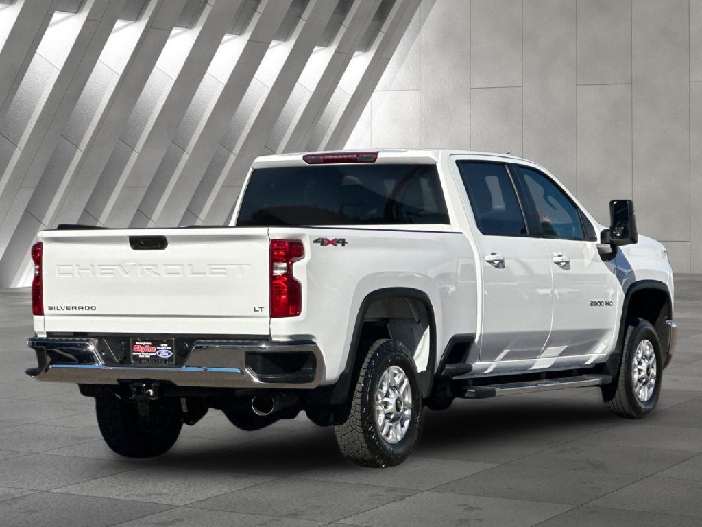 Used 2025 Chevrolet Silverado 2500 LT w/ Convenience Package AWD/4WD image 3