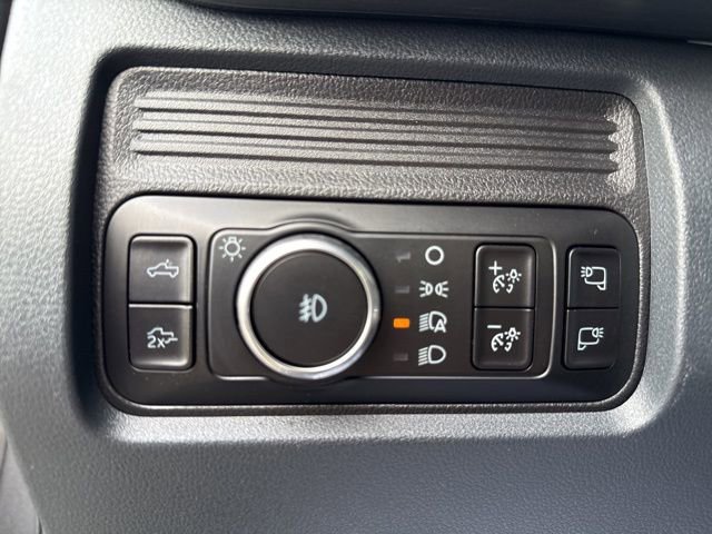 Certified 2025 Ford F350 Lariat w/ Chrome Package image 17