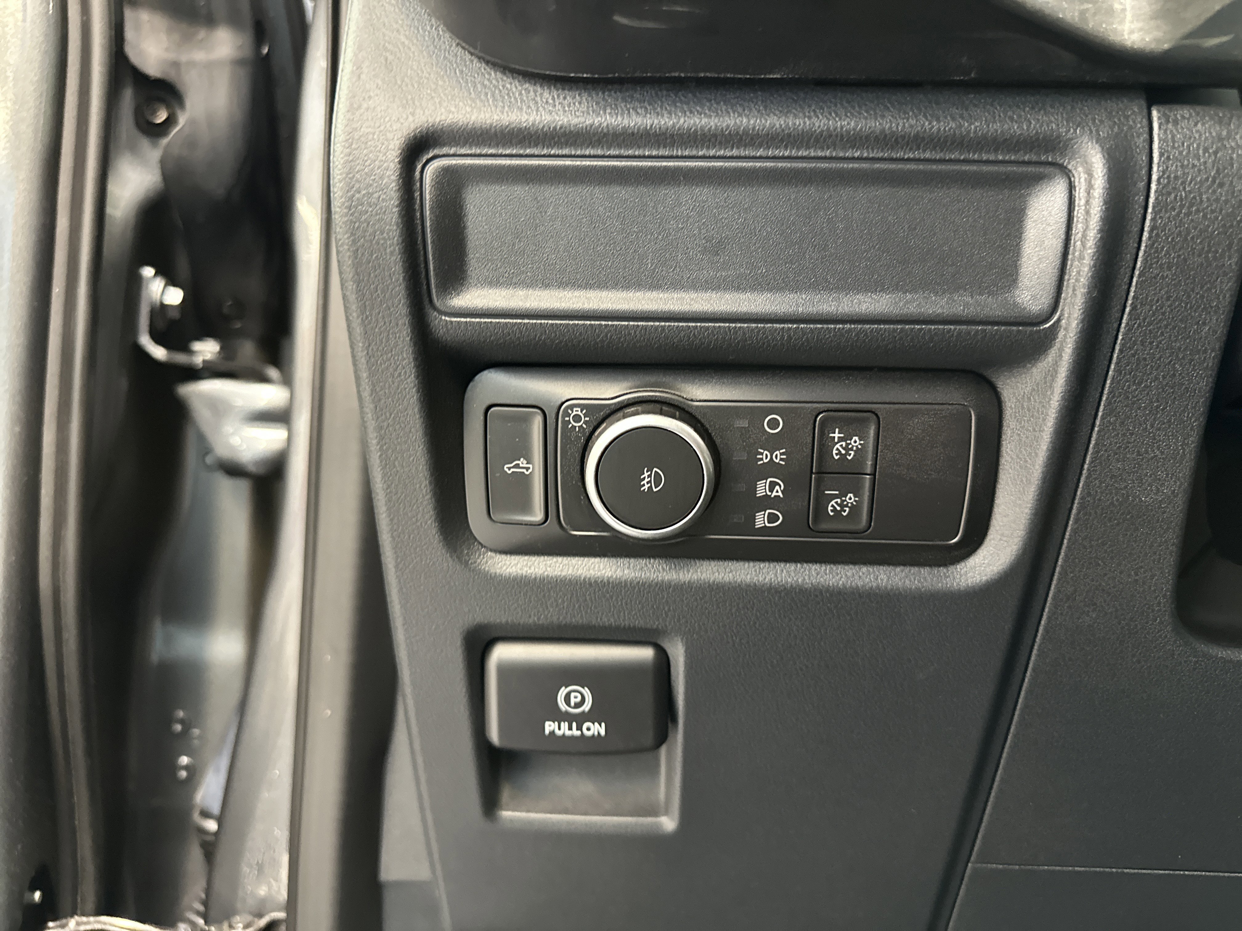 Certified 2022 Ford F150 XLT w/ Equipment Group 301A Mid image 23