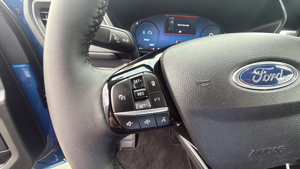 Certified 2023 Ford Escape Platinum AWD/4WD image 28
