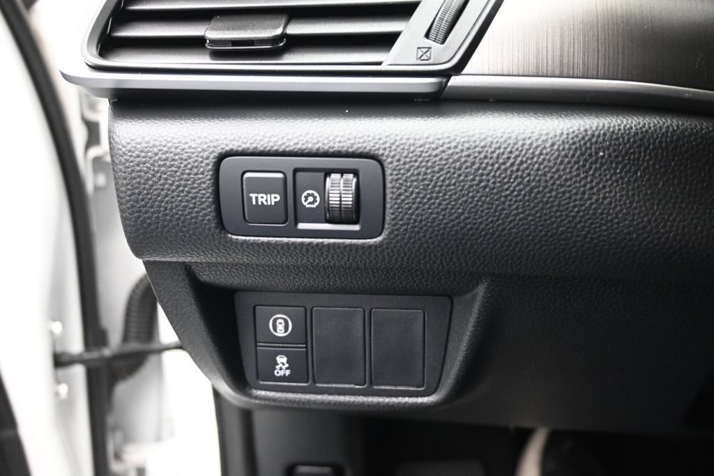 Used 2019 Honda Accord LX image 11