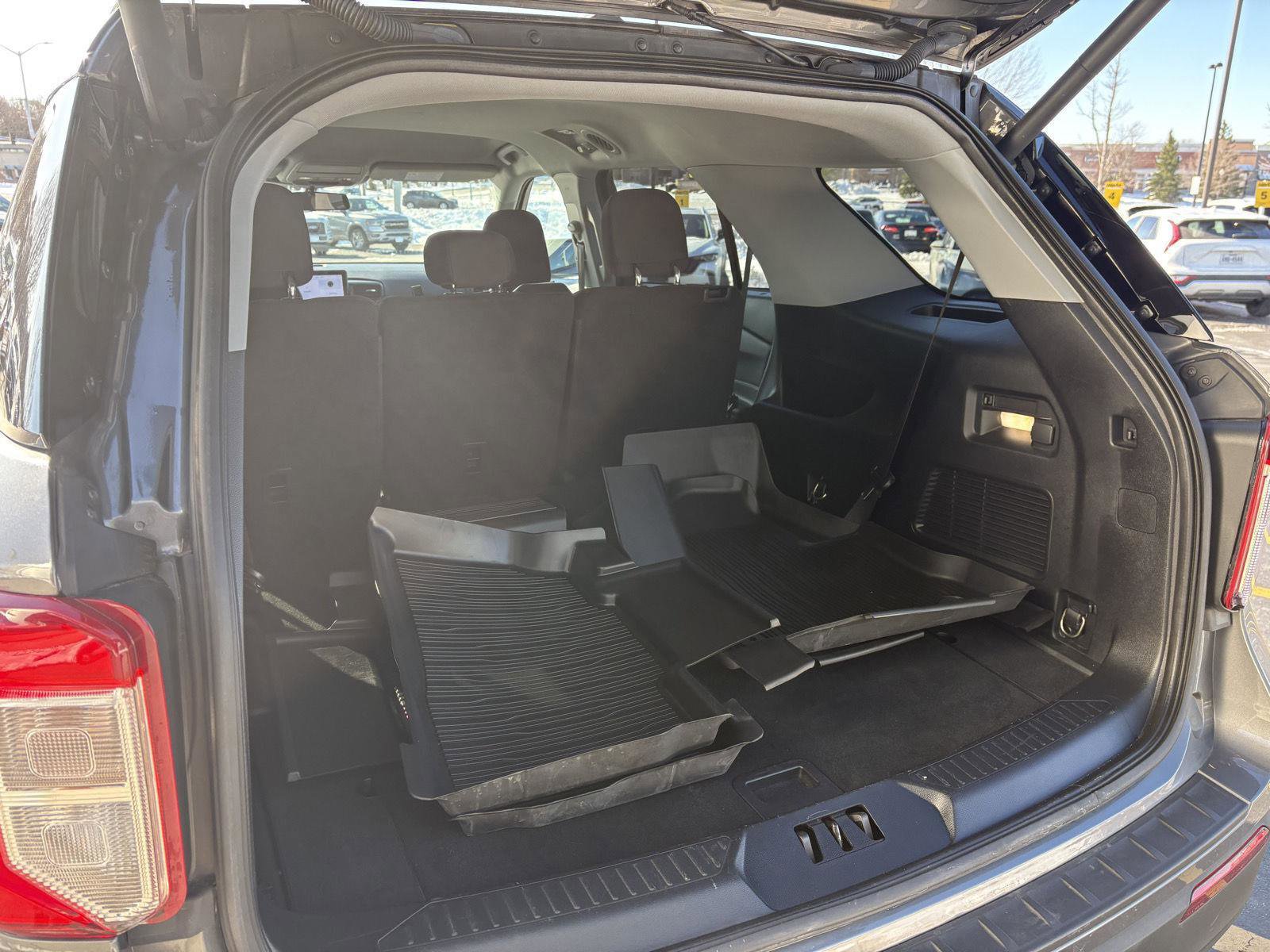 Certified 2023 Ford Explorer XLT w/ Class IV Trailer Tow Package image 20