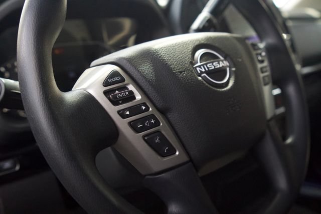 Used 2023 Nissan Titan SV AWD/4WD image 11