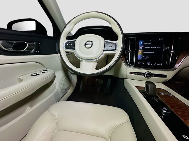 Used 2022 Volvo S60 B5 Momentum w/ Premium Package image 36