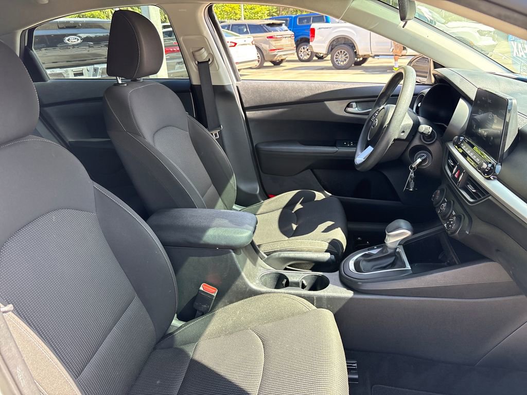 Used 2021 Kia Forte Sedan FWD image 27