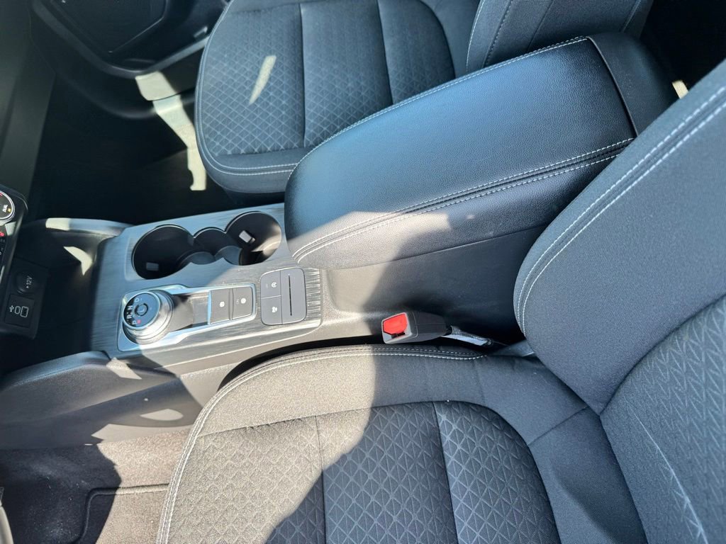 Certified 2025 Ford Escape Active w/ Cold Weather Package FWD image 16