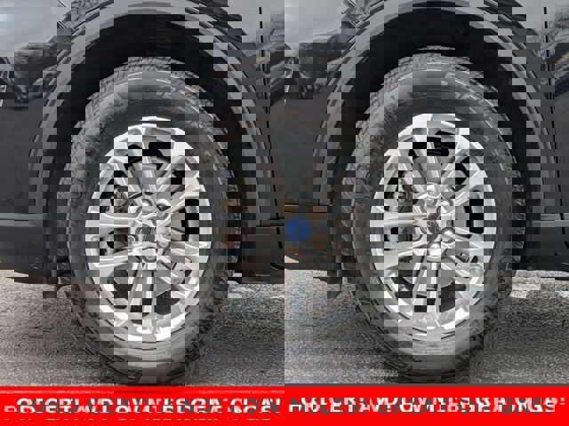 Certified 2022 Ford Escape SE image 9