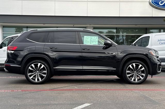 Used 2021 Volkswagen Atlas SEL R-Line image 2