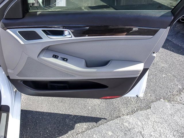 Used 2018 Genesis G80 3.8 AWD/4WD image 30