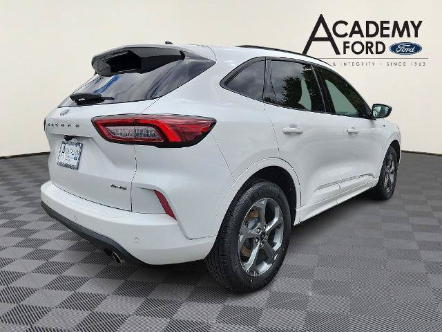 Certified 2023 Ford Escape ST-Line w/ Tech Pack #1 AWD/4WD image 6