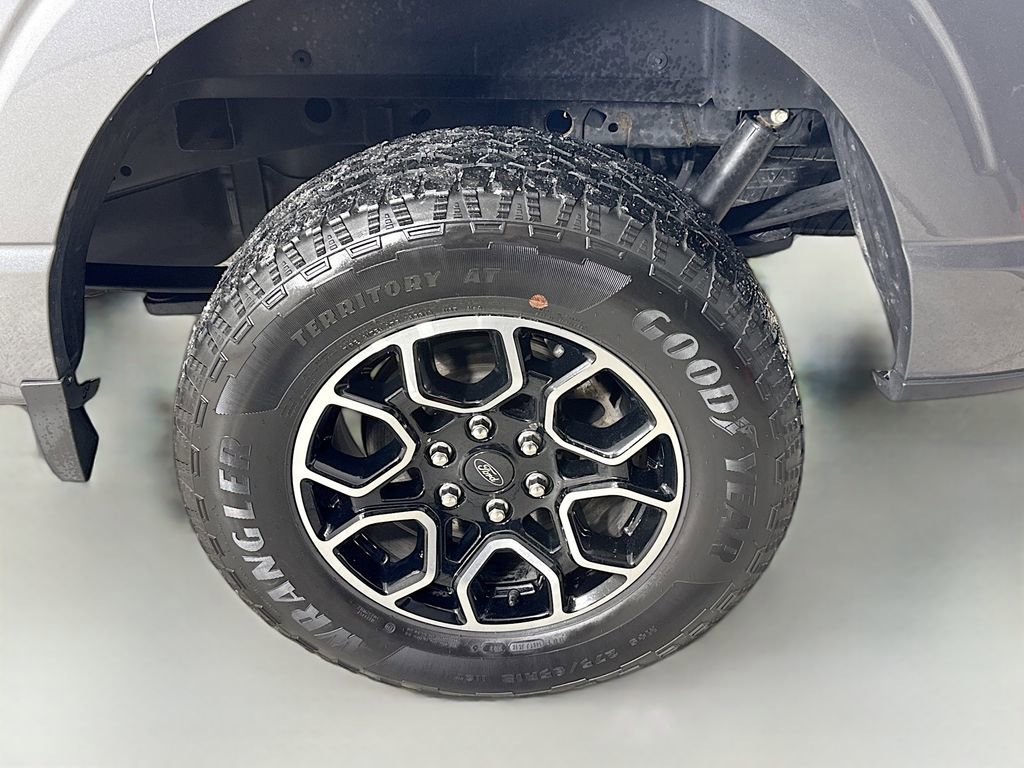 Certified 2022 Ford F150 XLT w/ Equipment Group 302A High image 31