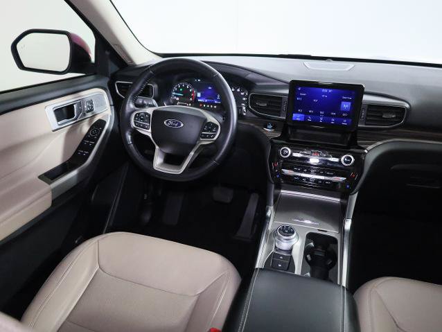 Certified 2021 Ford Explorer Limited w/ Equipment Group 301A AWD/4WD image 15