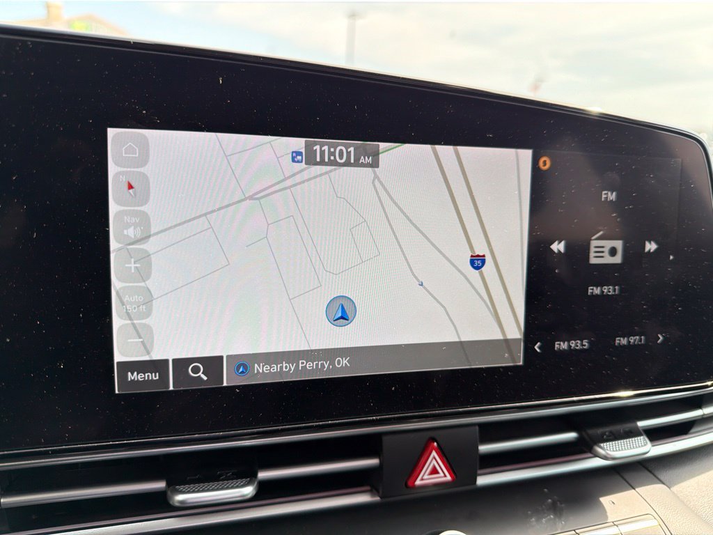 Used 2025 Hyundai Elantra SEL FWD image 33
