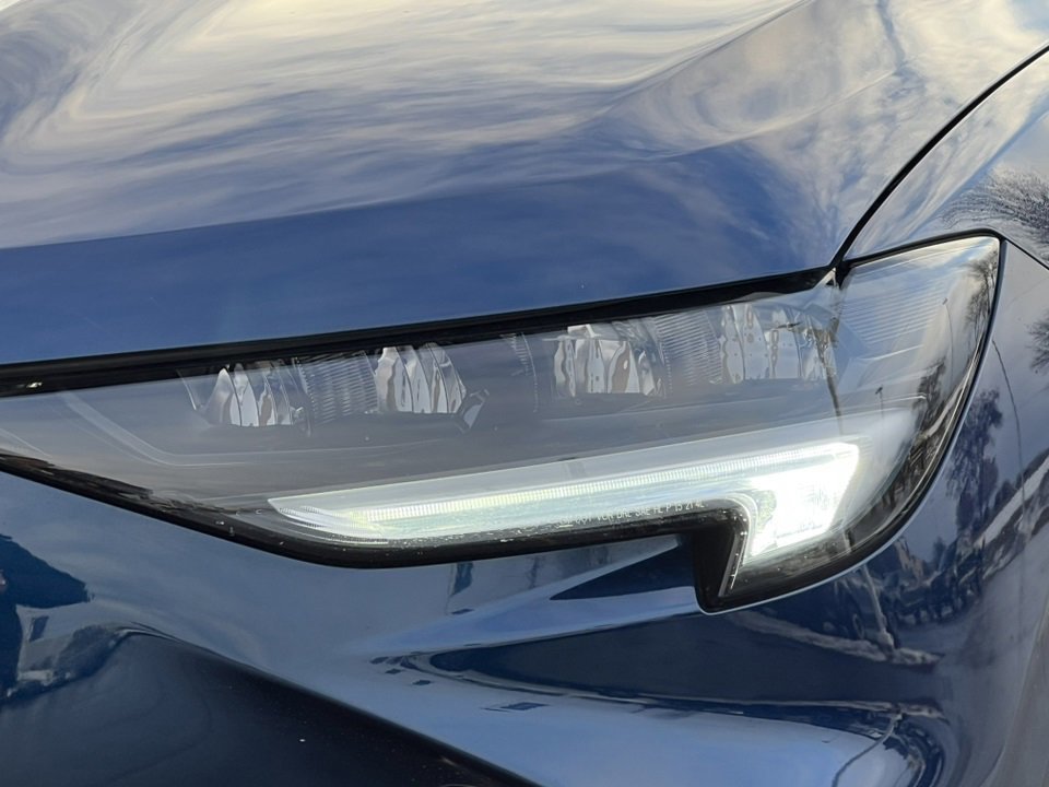 Used 2022 Buick Envision Essence w/ Technology Package I image 44