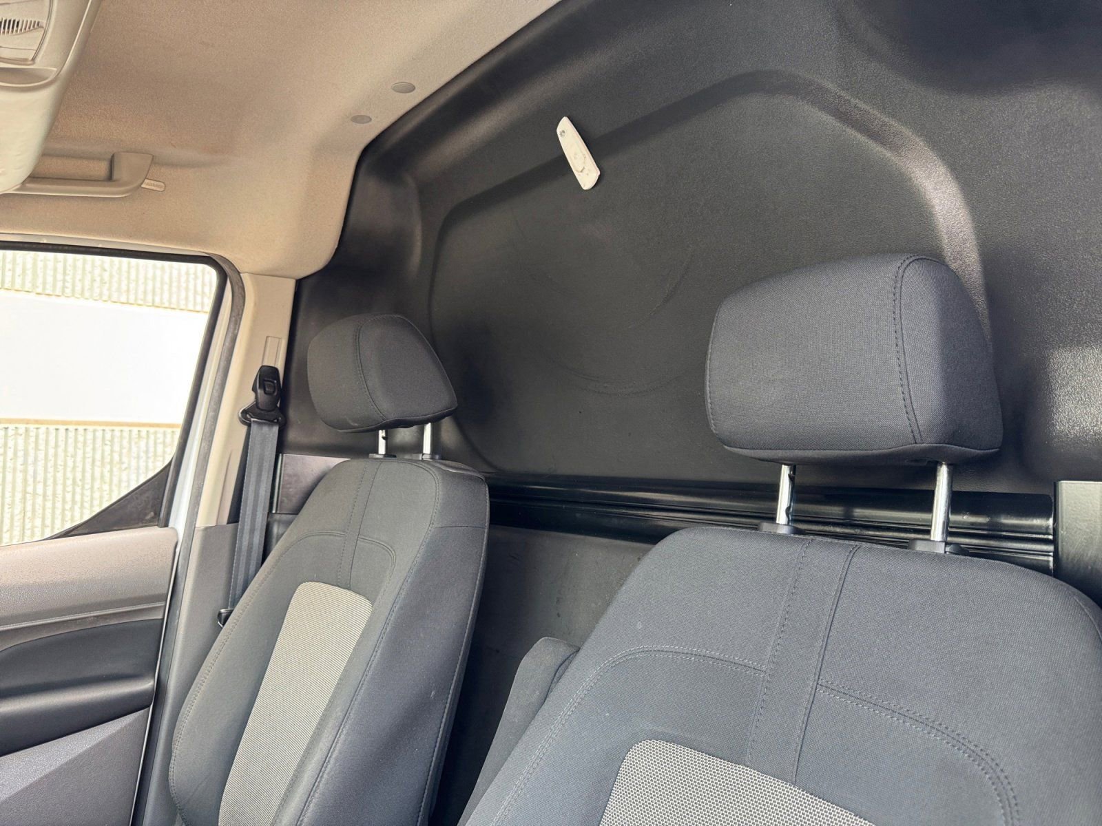 Certified 2022 Ford Transit Connect XL FWD image 21