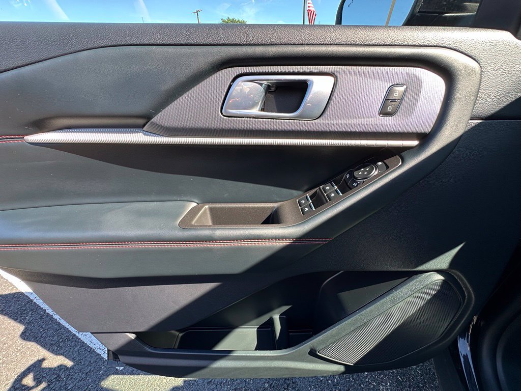 Certified 2026 Ford Explorer ST-Line AWD/4WD image 19