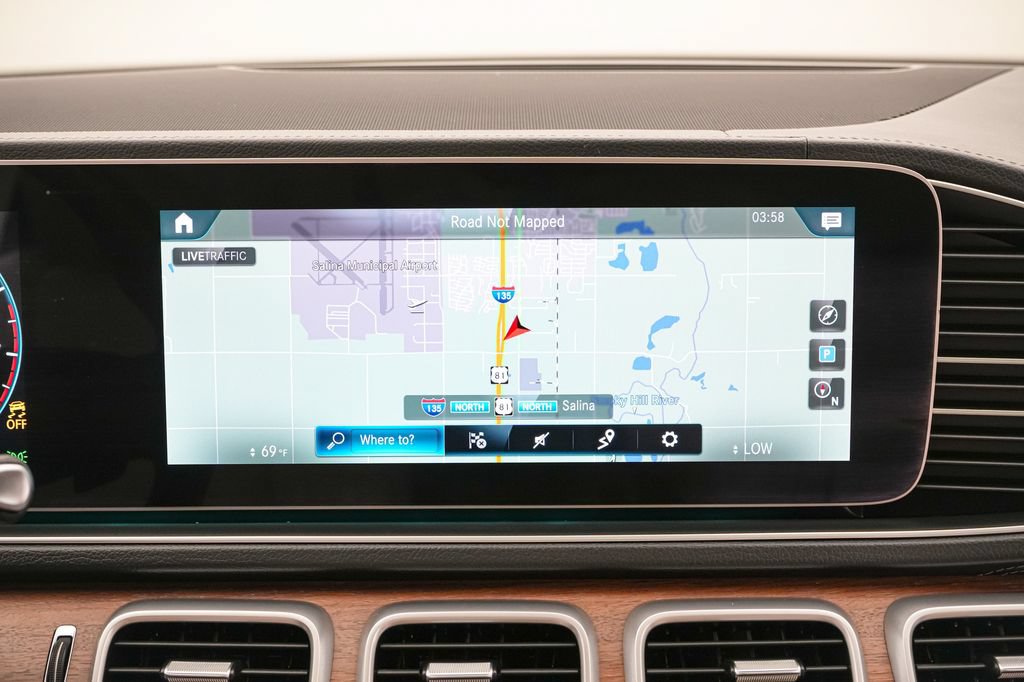 Used 2022 Mercedes-Benz GLS 450 4MATIC image 21