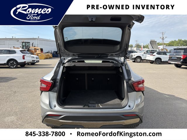 Used 2024 Chevrolet Trax ACTIV w/ Sunroof Package FWD image 31