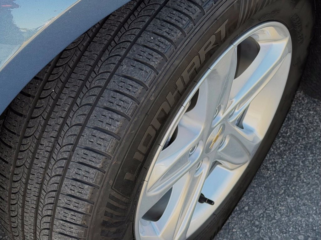 Used 2024 Chevrolet Malibu LT FWD image 12