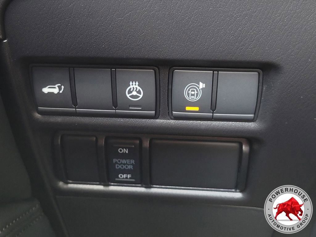 Used 2024 Nissan Armada SL w/ Captain's Chairs Package image 30