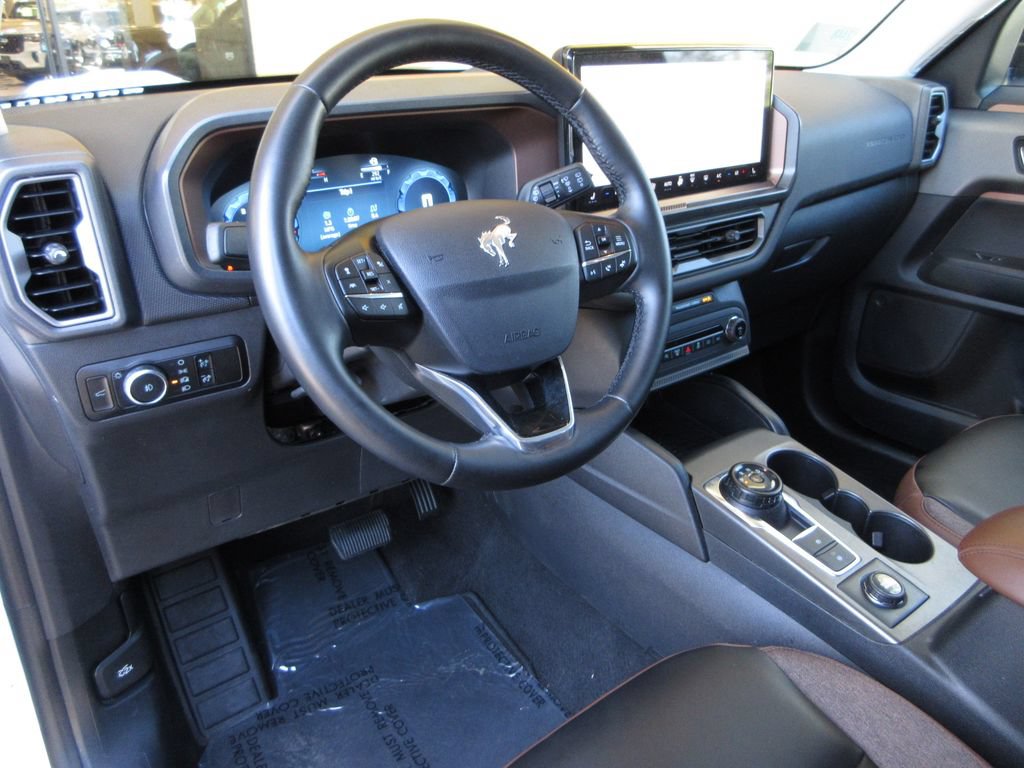 Certified 2025 Ford Bronco Sport Outer Banks AWD/4WD image 13