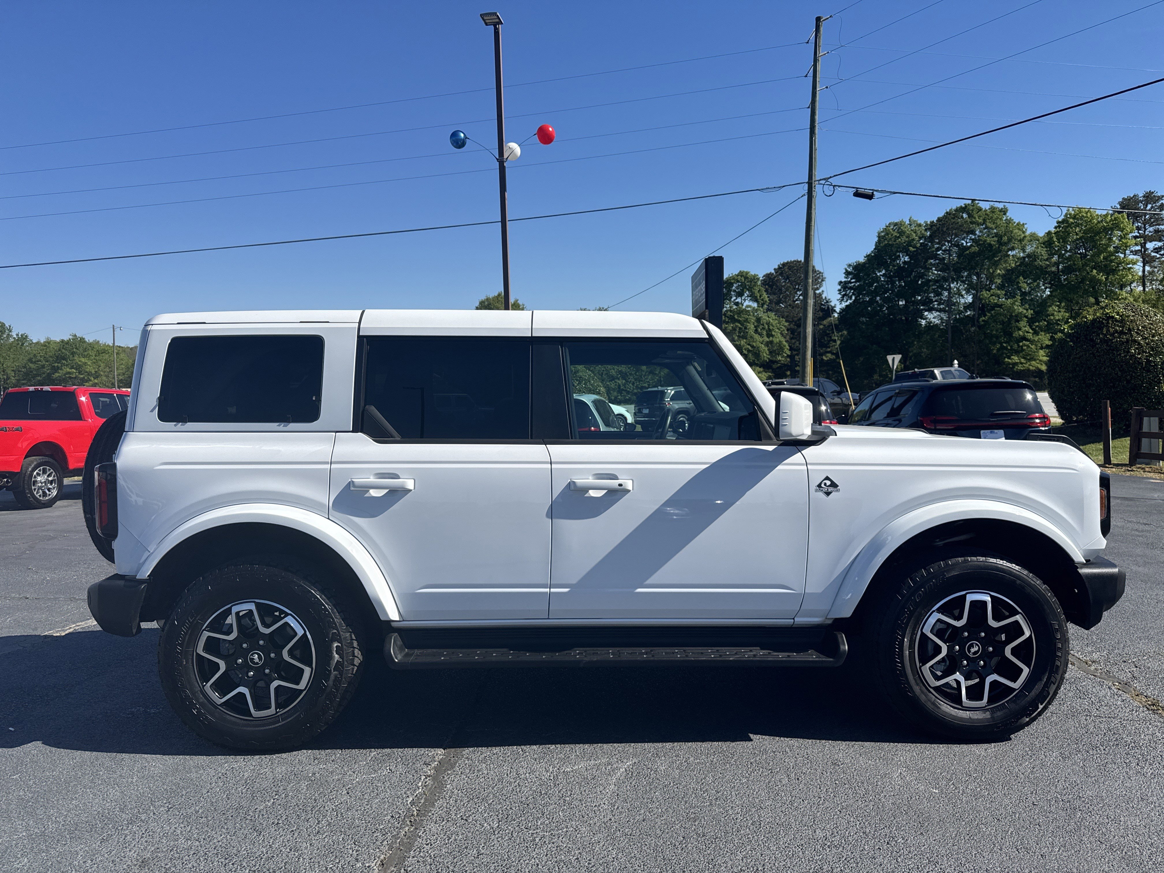 Certified 2025 Ford Bronco Outer Banks image 1