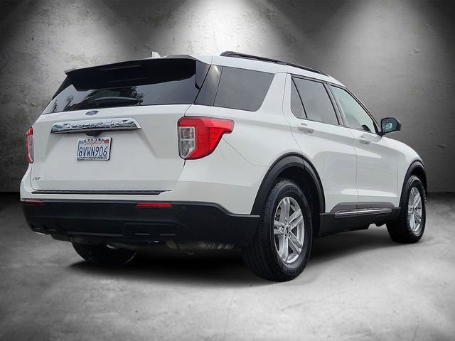 Certified 2021 Ford Explorer XLT image 3
