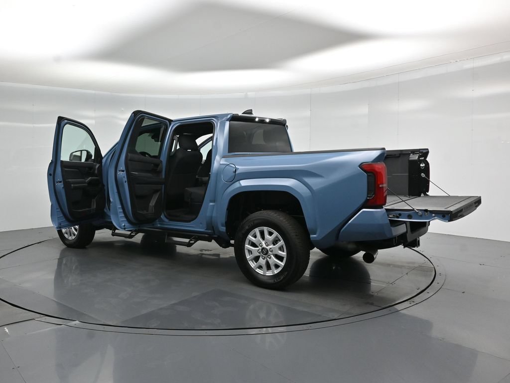 Used 2026 Toyota Tacoma SR5 AWD/4WD image 30