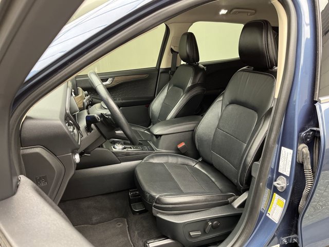 Certified 2020 Ford Escape Titanium AWD/4WD image 11