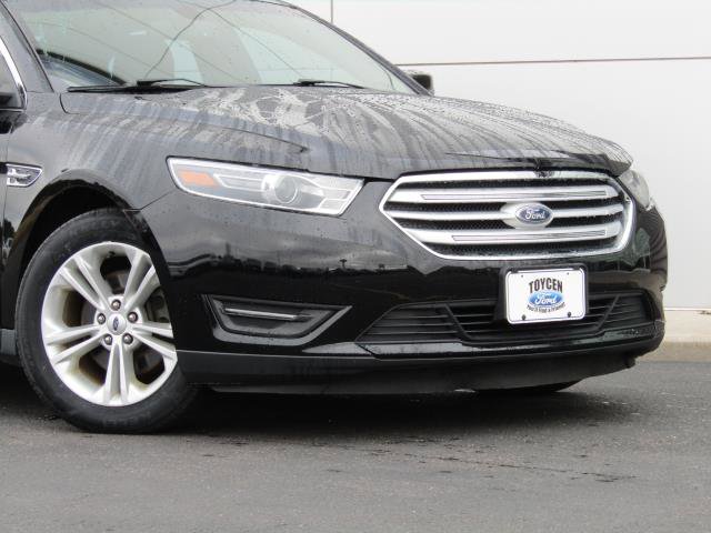 Certified 2018 Ford Taurus SEL image 4