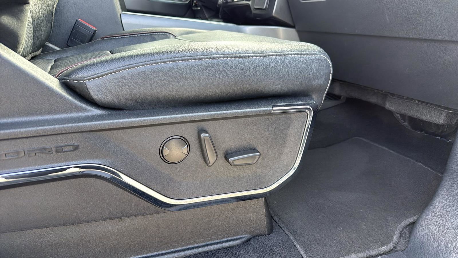 Certified 2023 Ford F250 Lariat w/ Lariat Ultimate Package image 25