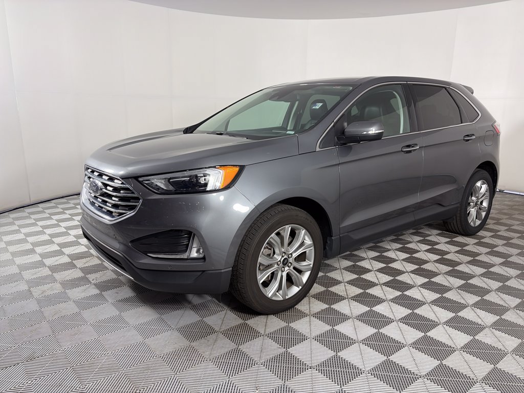 Certified 2024 Ford Edge Titanium AWD/4WD image 3