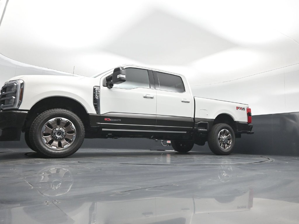 Certified 2025 Ford F250 King Ranch AWD/4WD image 44