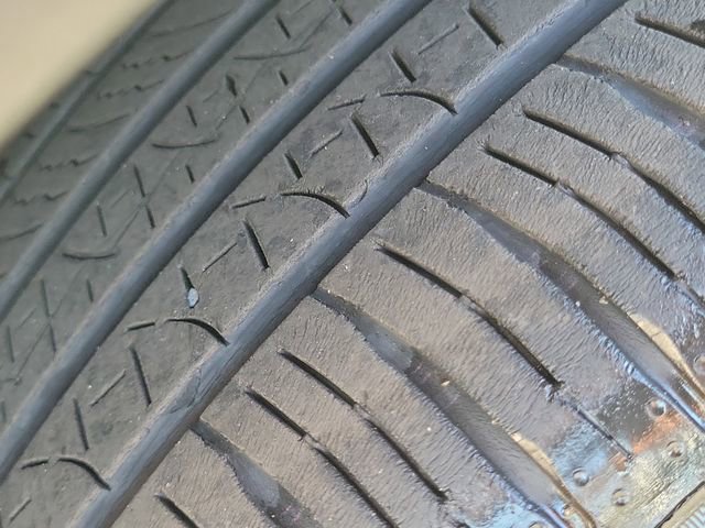 Certified 2022 Ford Explorer XLT w/ Equipment Group 202A image 27